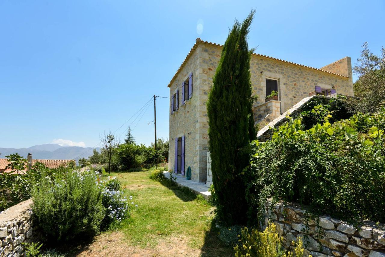 Mani Family Friendly, Mountain House With Parking Apartment Oitilon