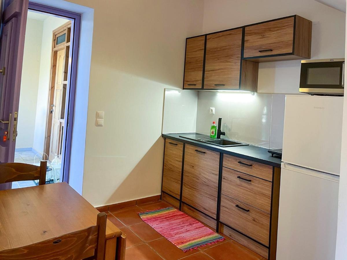 Apartment Mani Family Friendly, Mountain House With Parking